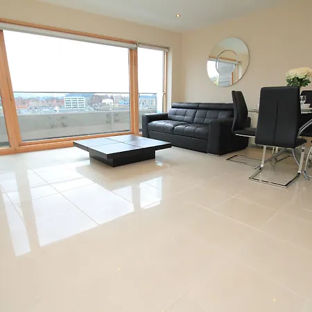 Grand Canal Apartment: Sleeps 6 Apartment
